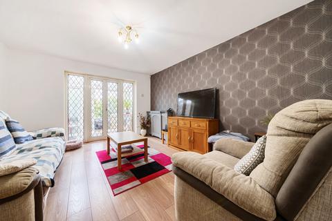 2 bedroom semi-detached house for sale, Ashurst Close, Crayford, Dartford