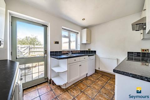 81 Rydes Hill Road, Guildford, GU2 9TY