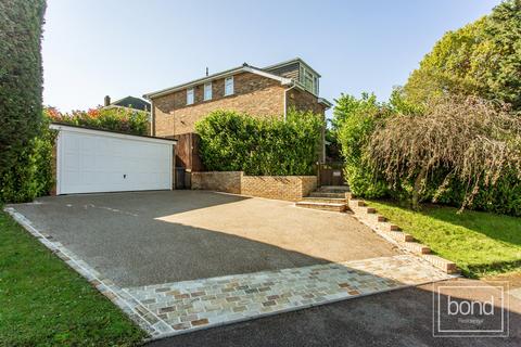 4 bedroom detached house for sale, The Heights, Chelmsford CM3