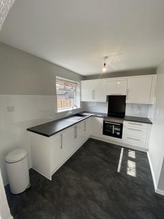 2 bedroom detached house to rent, Hall Lee Drive, Westhoughton BL5