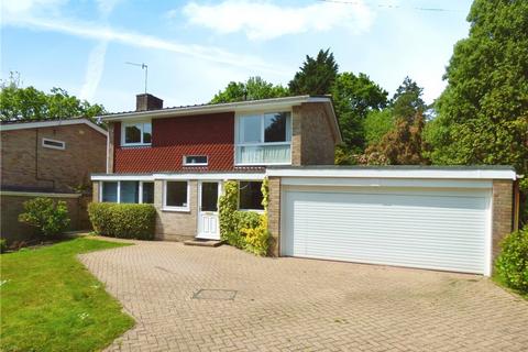 4 bedroom detached house for sale, St. Pauls Road, Sarisbury Green, Southampton