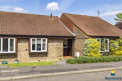 2 bedroom bungalow for sale, Darfield Road, Guildford GU4