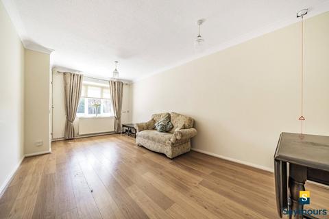 2 bedroom bungalow for sale, Darfield Road, Guildford GU4