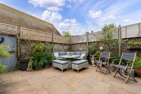 35 Alexandra Road, Worthing, BN11 2DU