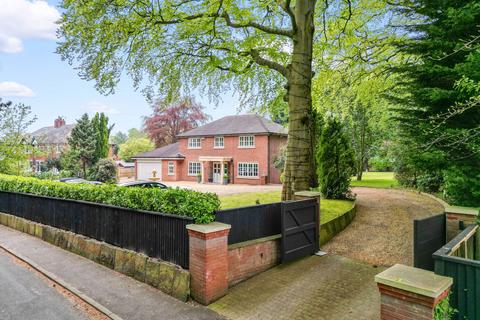 5 bedroom detached house for sale, Bell Lane, Warrington WA4