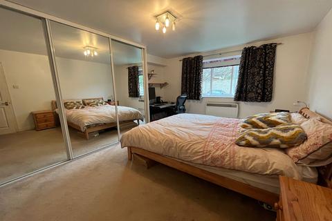 2 bedroom flat for sale, London E14