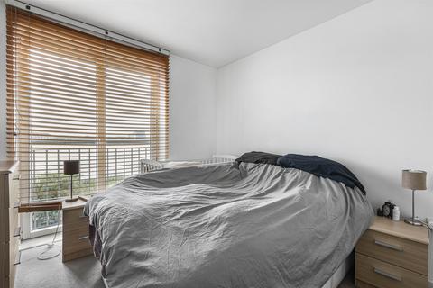 1 bedroom property for sale, Building 4, London E14