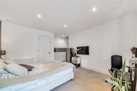 2 bedroom flat for sale, London SE16