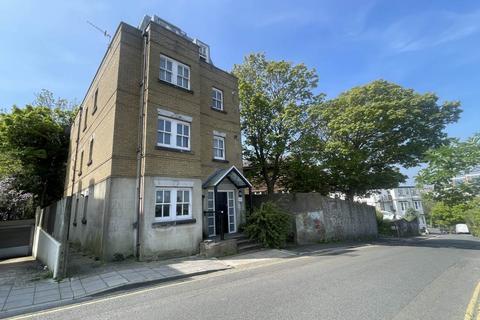 1 bedroom flat to rent, 11 Howard Place, Brighton, East Sussex