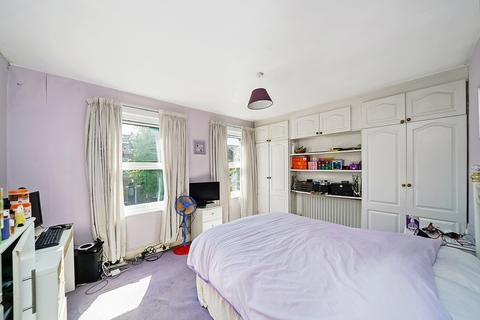 2 bedroom flat for sale, Titchfield Road, EN3