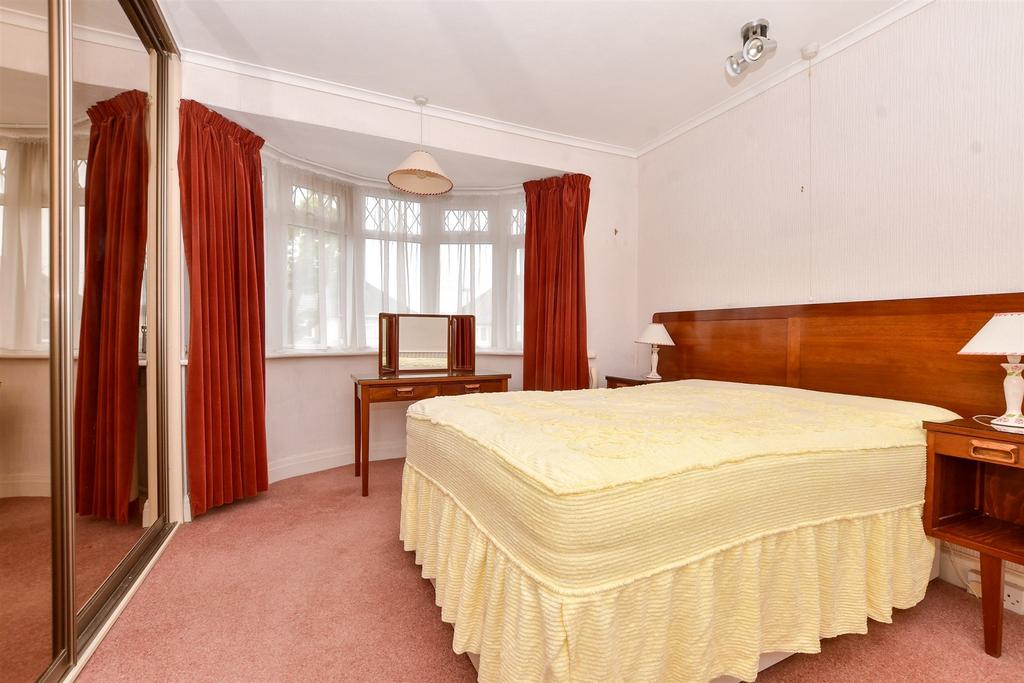Forest Road, Sutton, Surrey 3 bed terraced house for sale £450,000