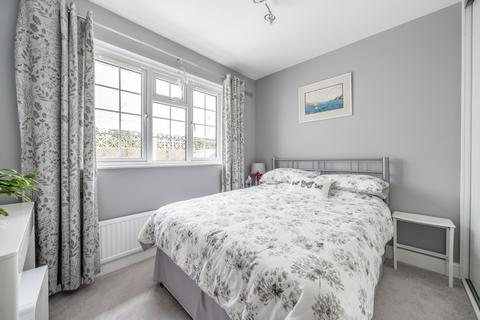 17 Downs Way, Great Bookham, Leatherhead, KT23 4BL