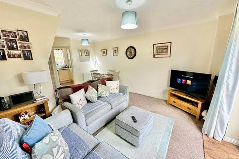 2 bedroom terraced house for sale, St. Kitts Close, Torquay, TQ2 7GD