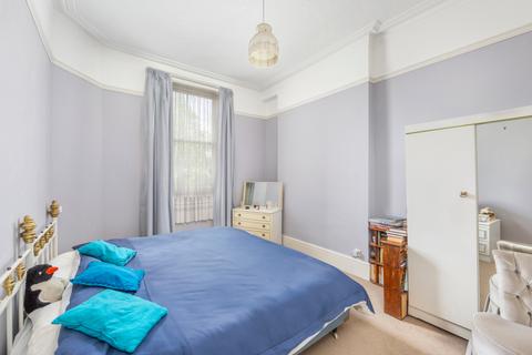 1 bedroom flat for sale, Kings Gardens, West Hampstead, London