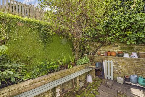 2 bedroom terraced house for sale, Shrubbery Road, Gravesend, Kent