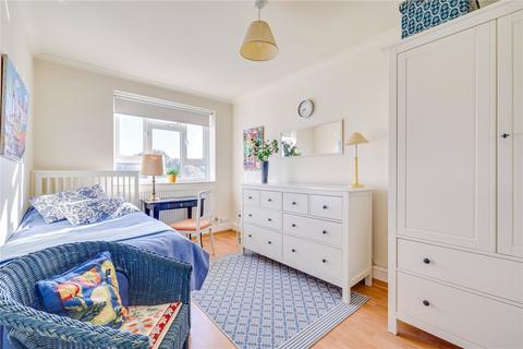2 bedroom flat for sale, Sulivan Court, Broomhouse Lane, Parsons Green