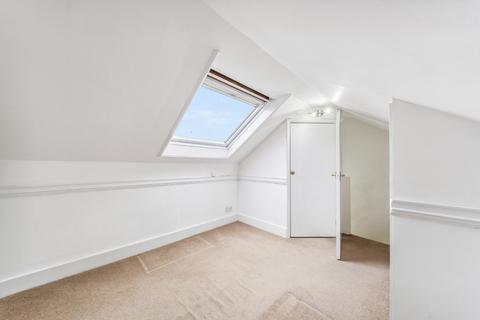 2 bedroom flat for sale, Dancer Road, Richmond, Surrey