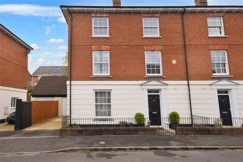 4 bedroom semi-detached house for sale, Hillyfields, Taunton, TA1