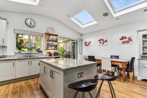 5 bedroom terraced house for sale, Bassingham Road, London, SW18