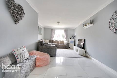 37 Allendale Gardens, Doncaster, DN5 8BL