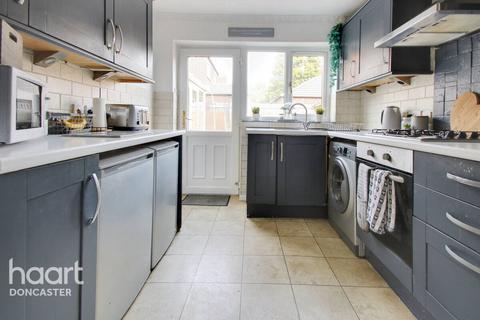 37 Allendale Gardens, Doncaster, DN5 8BL
