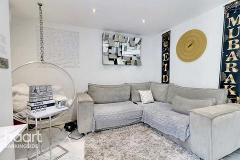 40 Abbey Road, Ilford, IG2 7NB