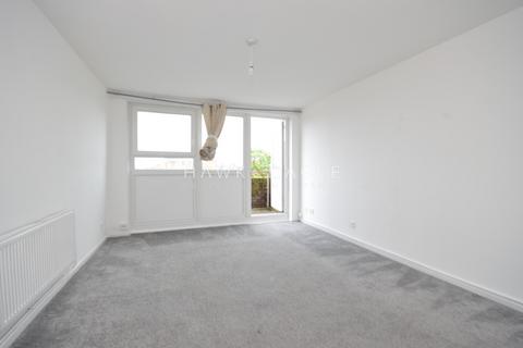 2 bedroom flat for sale, Bower Street, London, Greater London. E1
