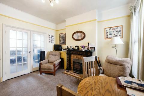 4 bedroom terraced house for sale, 88 Christchurch Road, TN23