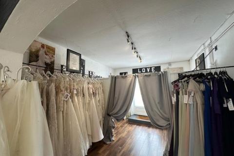 Retail property (high street) for sale, Leasehold Bridal Shop Located In Warwickshire