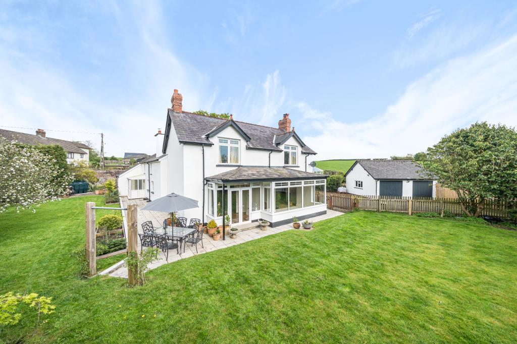 Llanddew, Brecon, LD3 4 bed detached house for sale £625,000