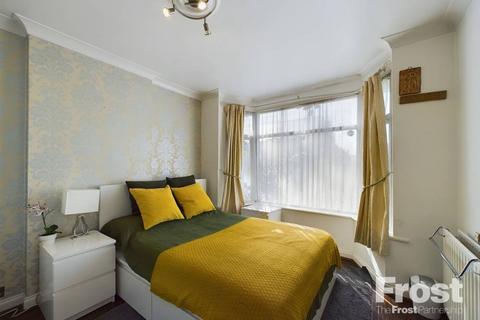 11 Dorchester Drive, Feltham, TW14 8HP