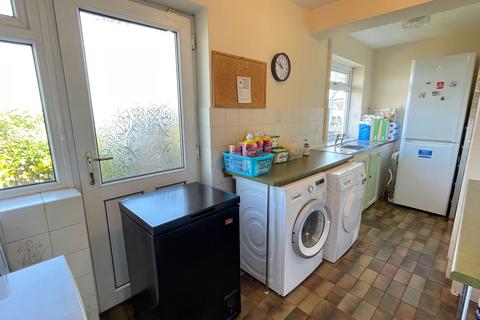 3 Delph Edge, Green Moor, Sheffield, S35 7DW