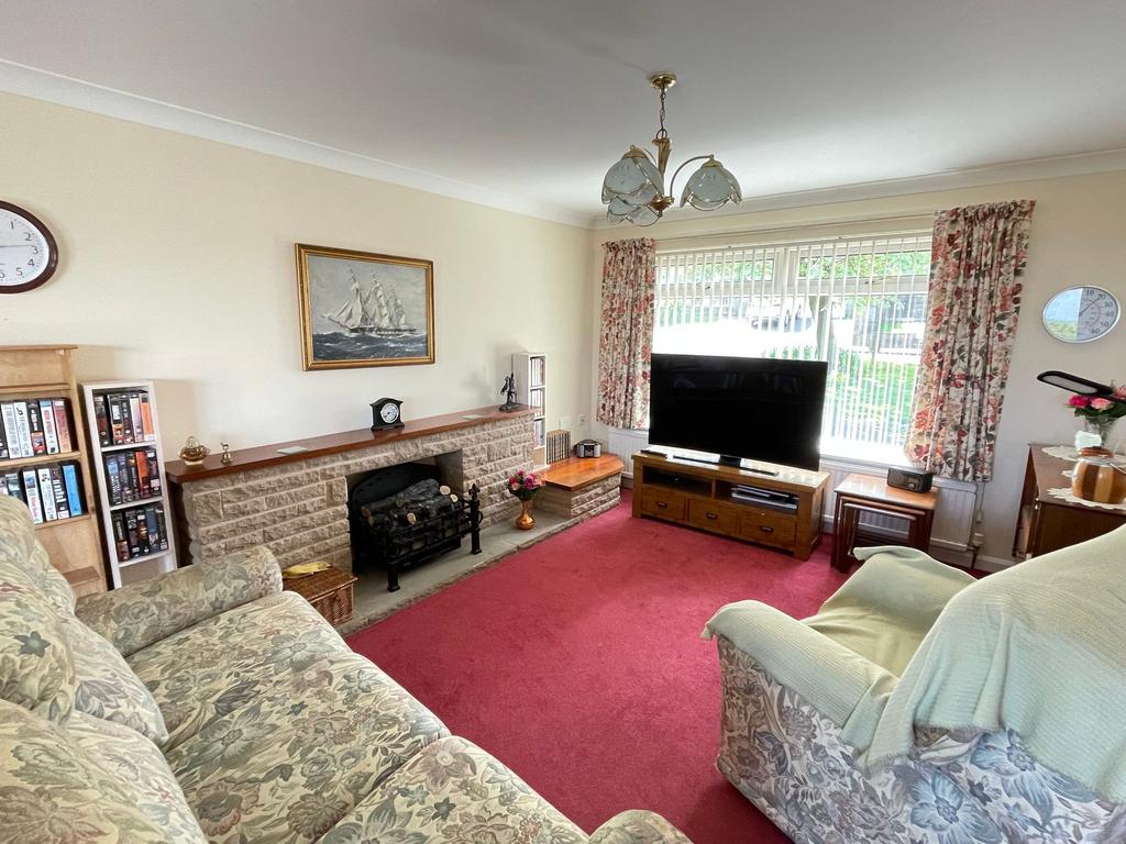 Living/dining room