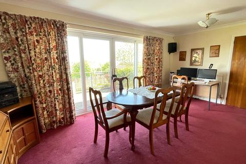 3 Delph Edge, Green Moor, Sheffield, S35 7DW