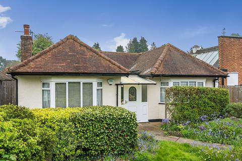 2 bedroom detached bungalow for sale, Coulsdon Road, Coulsdon CR5