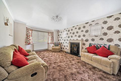 77 Coulsdon Road, Coulsdon, CR5 2LD