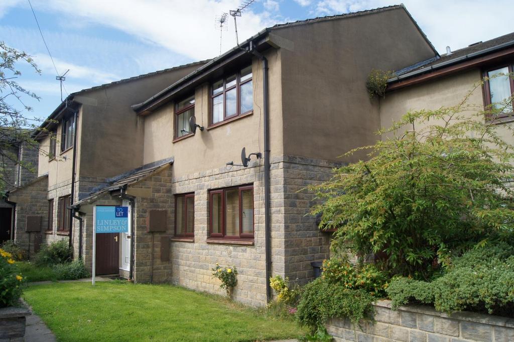 Oakdale Glen, Harrogate, North Yorkshire, HG1 2 bed flat to rent £800