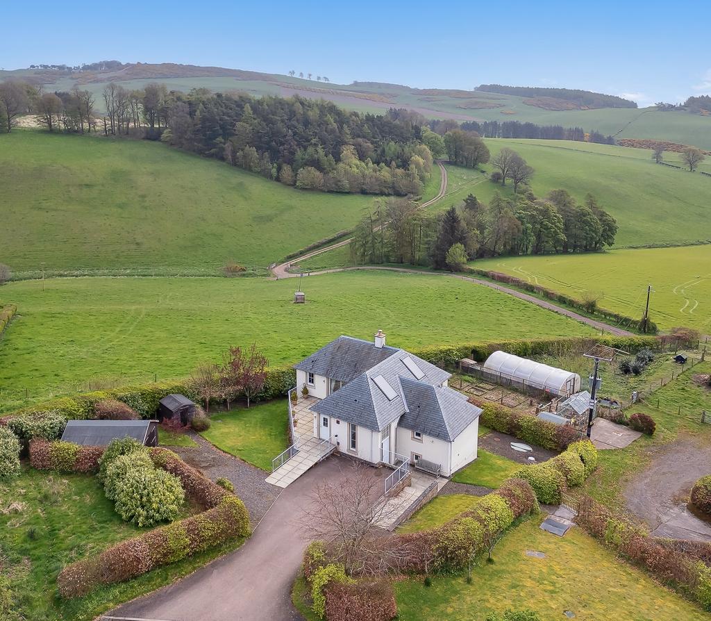 Glentarkie, Strathmiglo, Cupar, KY14 7RU 4 bed detached house for sale