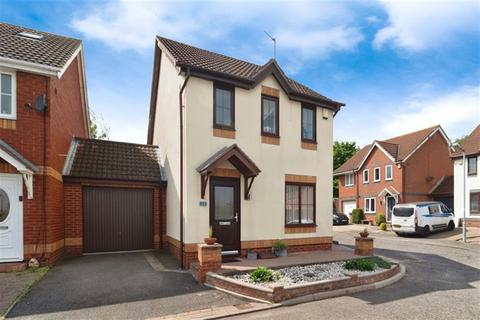 4 bedroom detached house for sale, Hastings Close, RM17