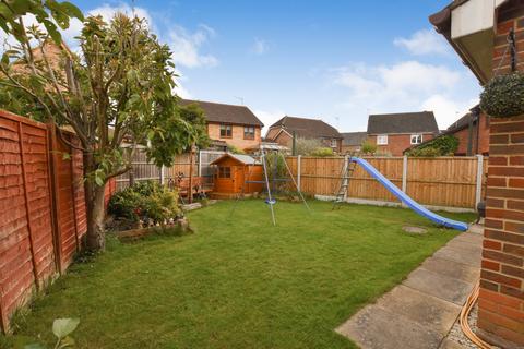 3 bedroom end of terrace house for sale, Acorn Close,  Heybridge