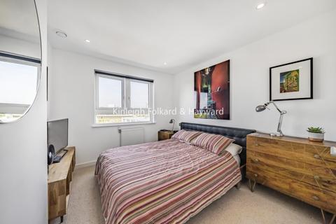 2 bedroom apartment to rent, Pell Street Deptford SE8
