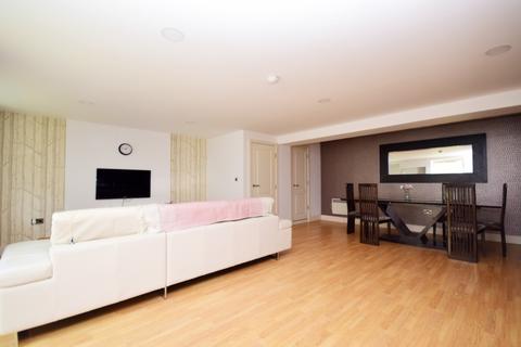 2 bedroom apartment to rent, Brighton Road Purley CR8