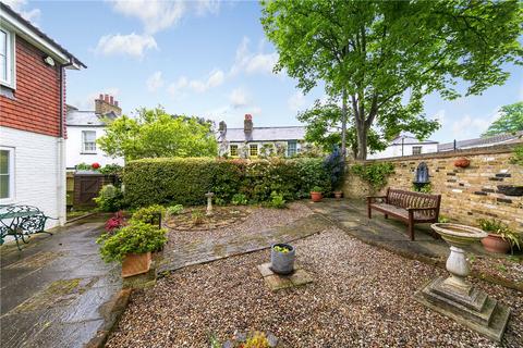 4 bedroom semi-detached house to rent, St. Marys Mews, Richmond, TW10