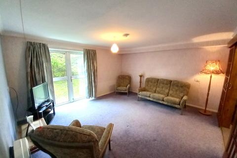2 bedroom apartment for sale, Holyhead Road, Bangor LL57