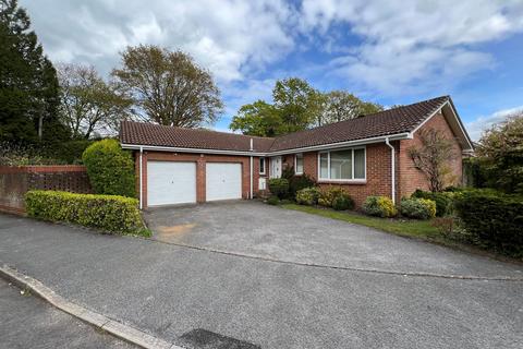 2 bedroom detached bungalow for sale, Cleveland Drive, Dibden Purlieu SO45