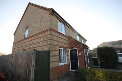 2 bedroom semi-detached house to rent, Chauntry Way, Flitwick, MK45