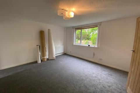 3 bedroom terraced house to rent, White Lodge Gardens, Nottingham, NG8