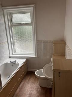 2 bedroom terraced house to rent, Manchester Road, Linthwaite HD7