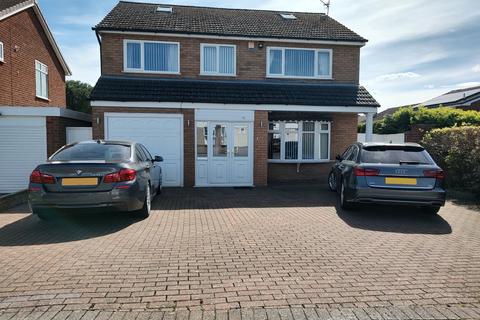 4 bedroom detached house for sale, Norman Road, Walsall, WS5