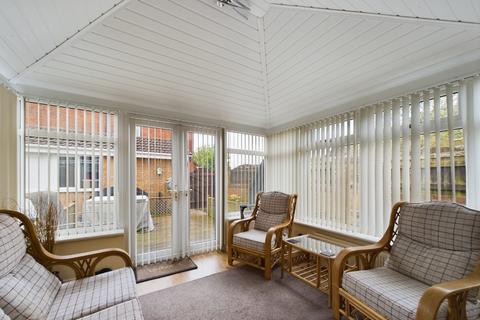 2 bedroom semi-detached bungalow for sale, Bracken Road, Driffield, YO25 6UP